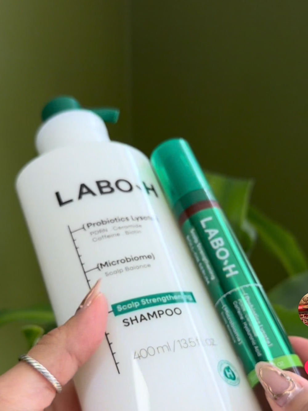 Scalp Strengthening Shampoo & Scalp Care Duo in Green